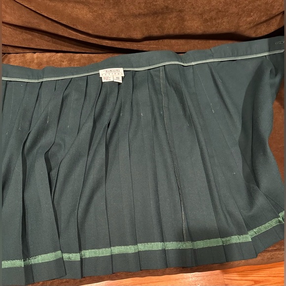 Talbots Green wrap Skirt W Fringe & Big Safety Pin On Side. Pleated Back Sz 10P. - Picture 5 of 9